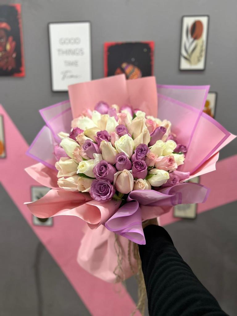 renkli-51-adet-gul-buketi-snt61